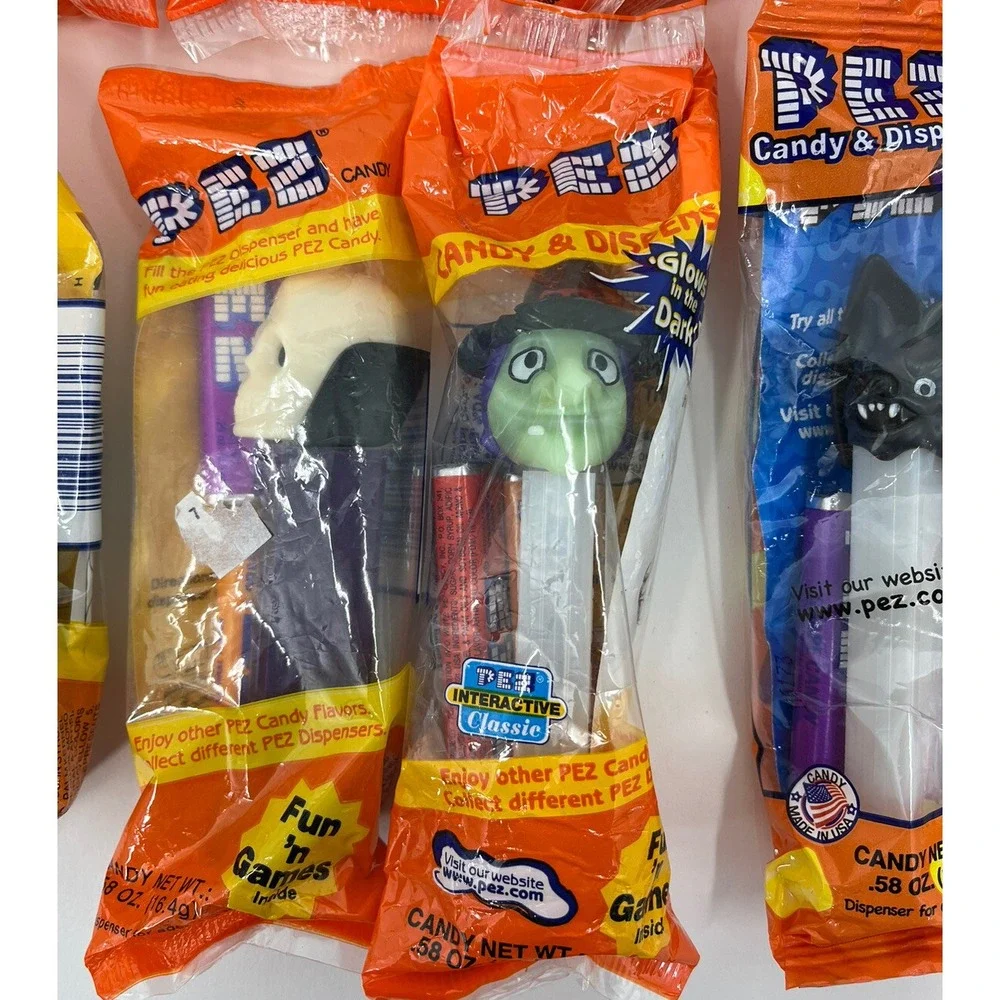 Lot of 10 Halloween 90/00's PEZ Dispensers Glow in the Dark NEW Bat Skeleton